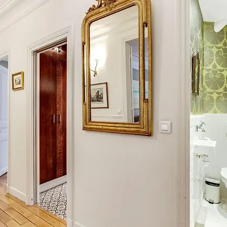 Un Appartement Bien Entretenu Dans Le Centre Avec *