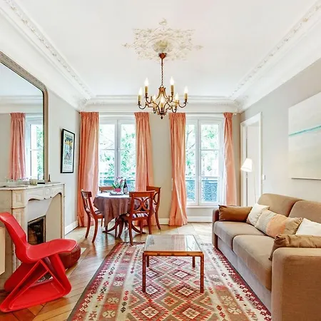 Un Appartement Bien Entretenu Dans Le Centre Avec